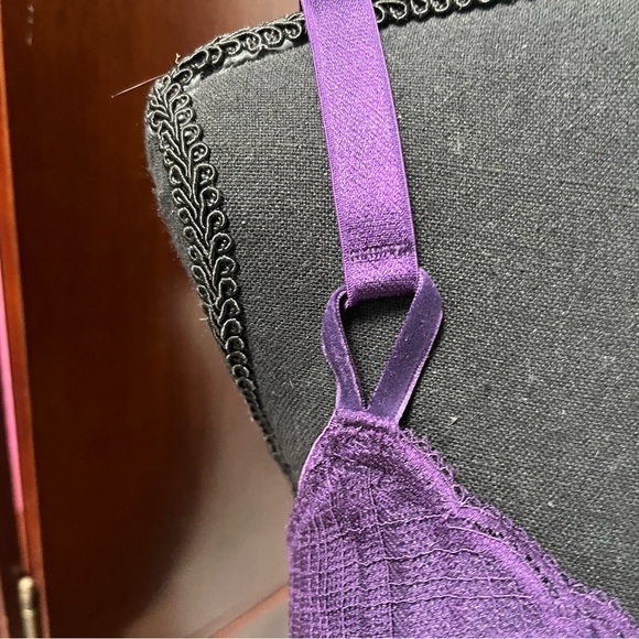 NWT victorias secret push up 36DD - Picture 2 of 7